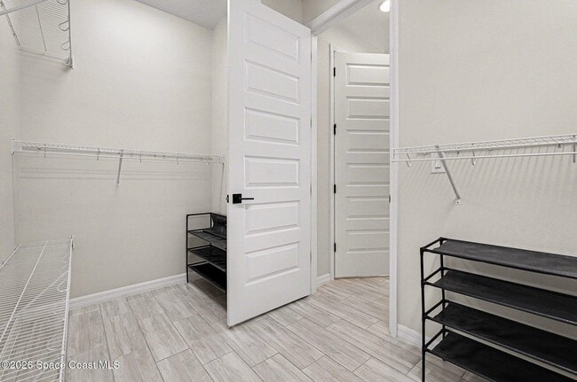 Building Photo - 2588 Pangea Cir