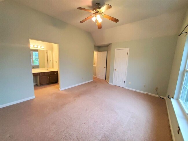 Building Photo - 9547 Daly Dr