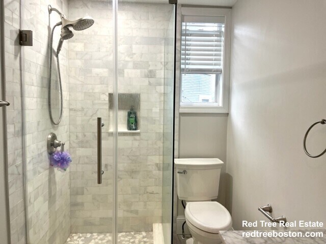 Building Photo - 183 Cottage Park Rd