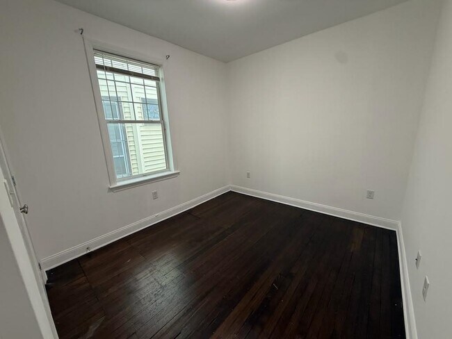 Building Photo - 152 Stevens Ave