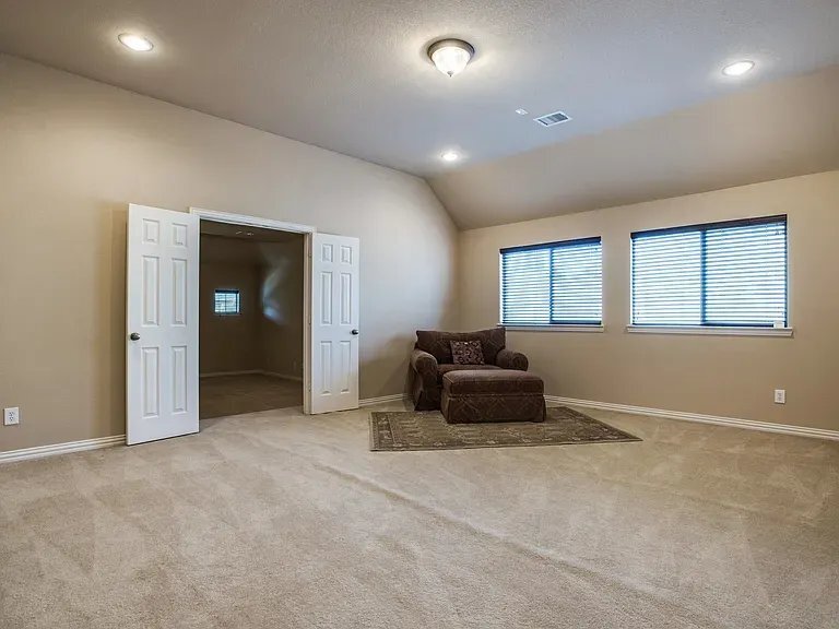 Building Photo - 9595 Knight Ln