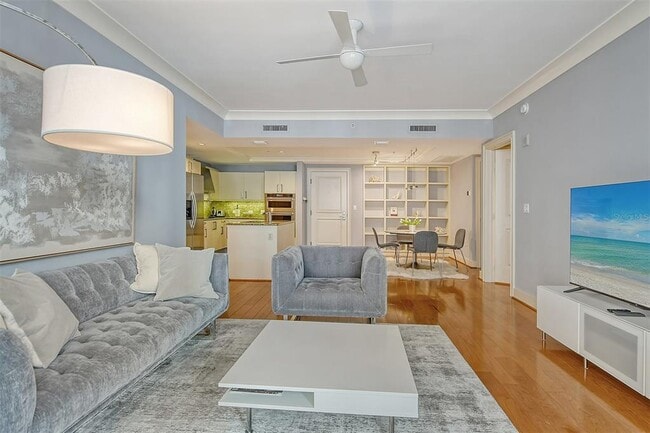 Building Photo - 1350 Main St