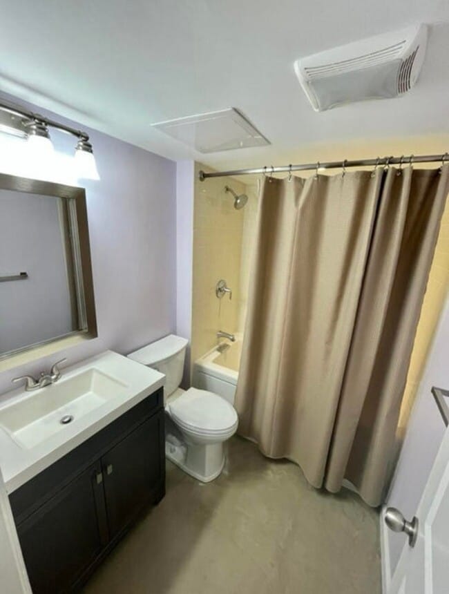 Bathroom - 1131 SE 4th St