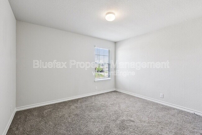 Building Photo - 4712 Paluxy Trl