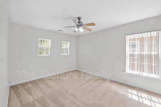 Building Photo - 6571 Guard Hill Dr