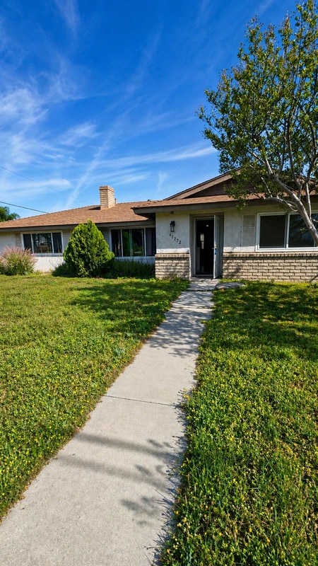 Building Photo - 41272 Mayberry Ave