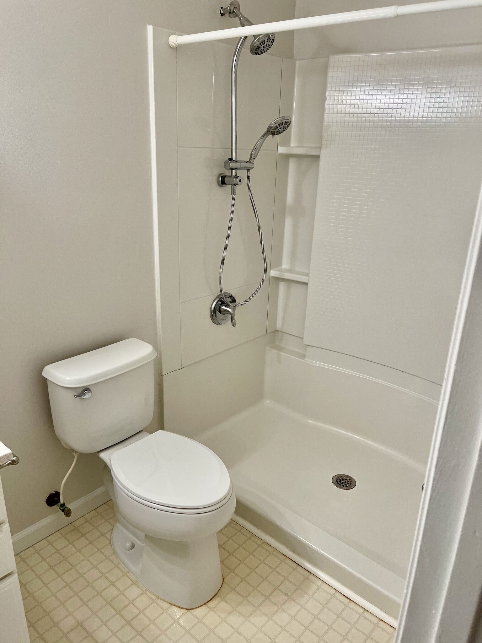 Master Bath 2 - 799 Tamarack Ct