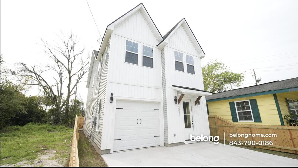 Building Photo - 2047 Forest Ave
