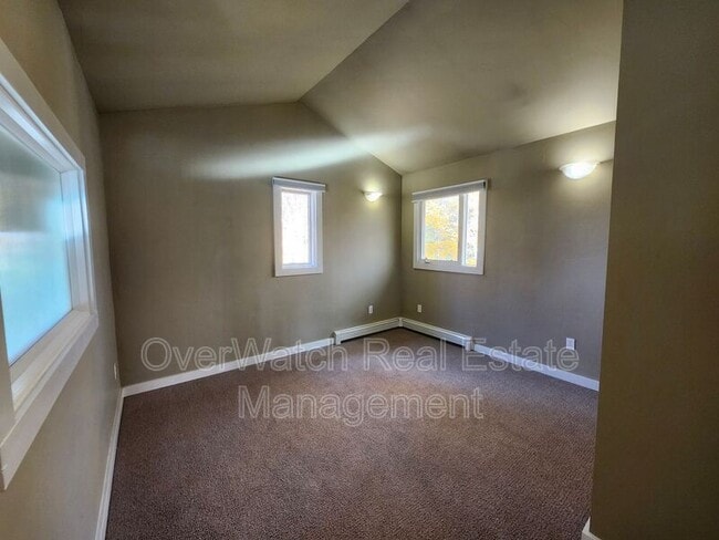 Building Photo - 2435 Clements Dr