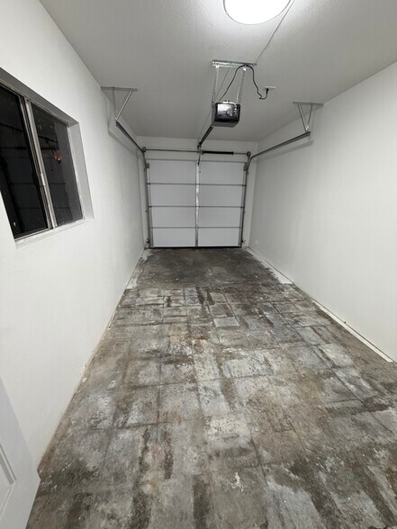 Garage - 1483 Allison Ave