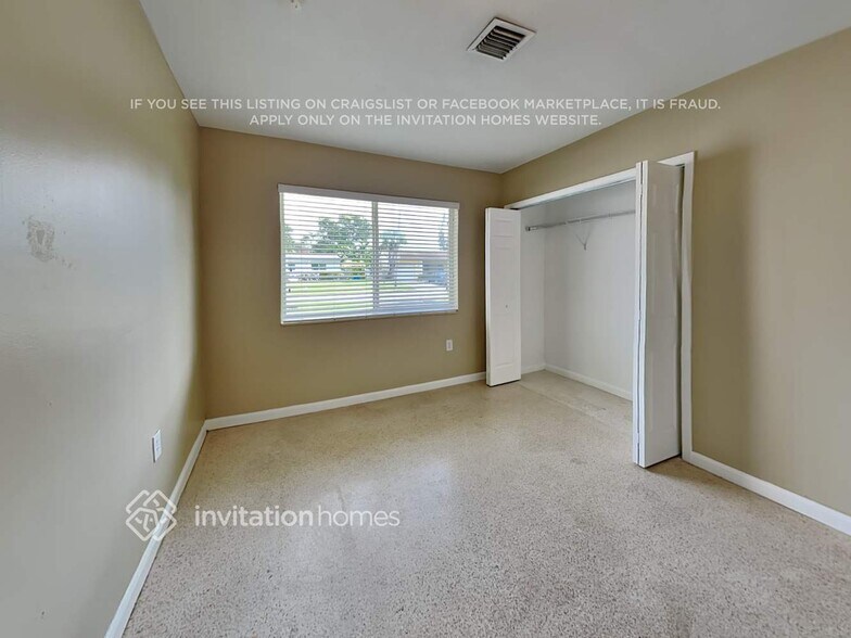 Building Photo - 6160 SW 63rd Ave