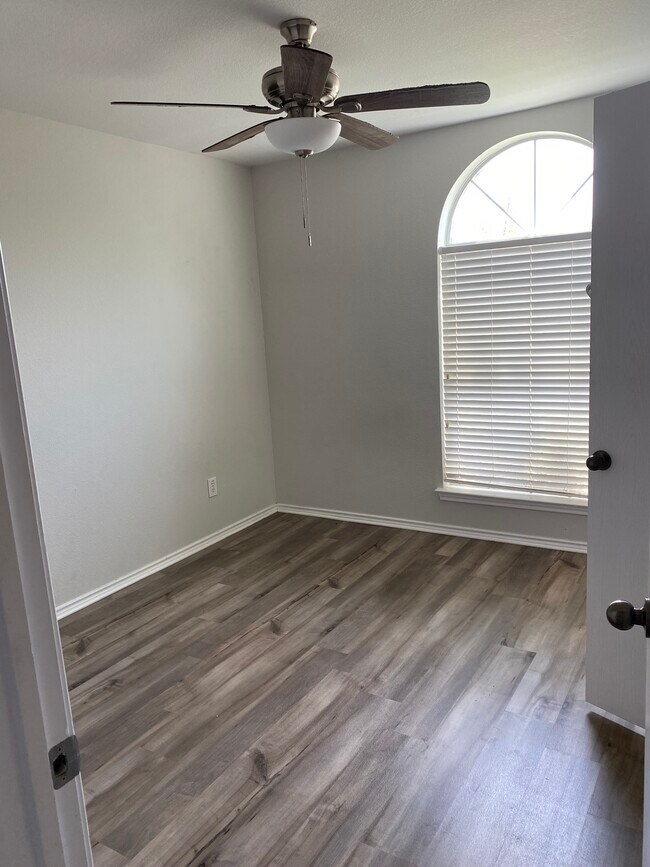 Building Photo - 510 Clairmont St