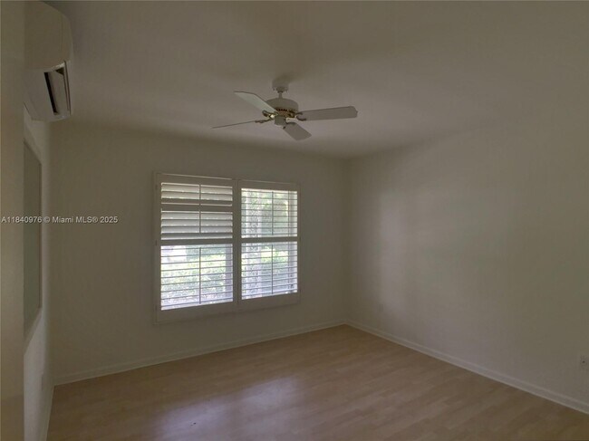 Building Photo - 1025 Langer Way