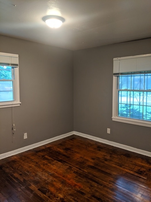 Building Photo - 1230 Redford Dr SE
