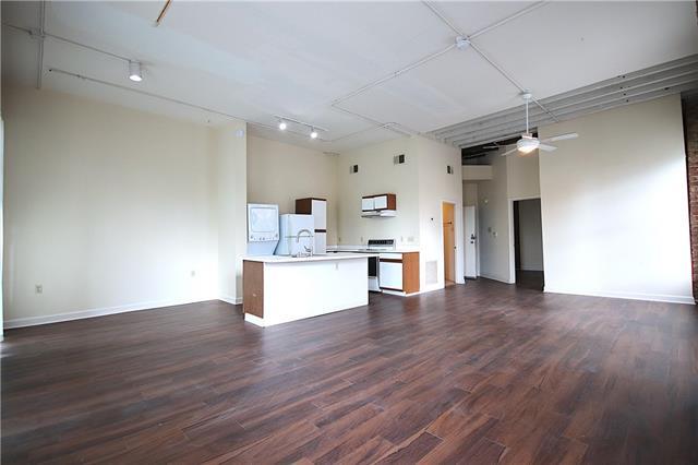 Building Photo - 541 St Joseph St