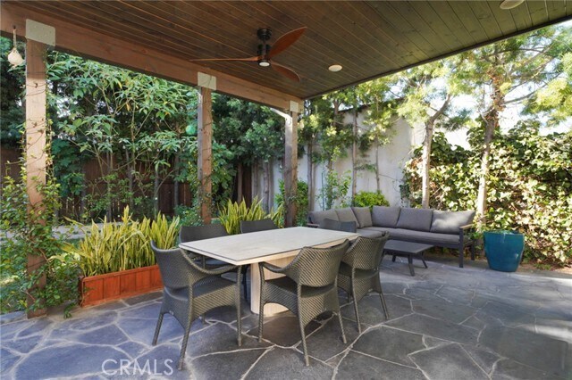 Building Photo - 1949 N Catalina St