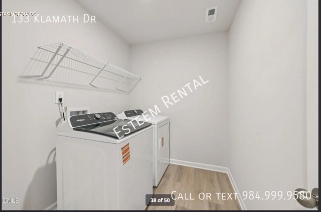 Building Photo - 133 Klamath Dr