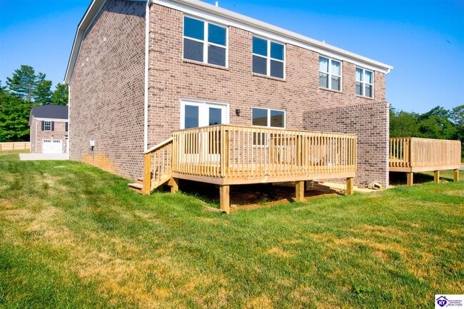 Building Photo - 203 Dixon Cir