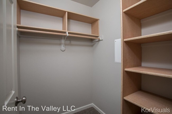 Building Photo - 3161 E Palmer-Wasilla Hwy