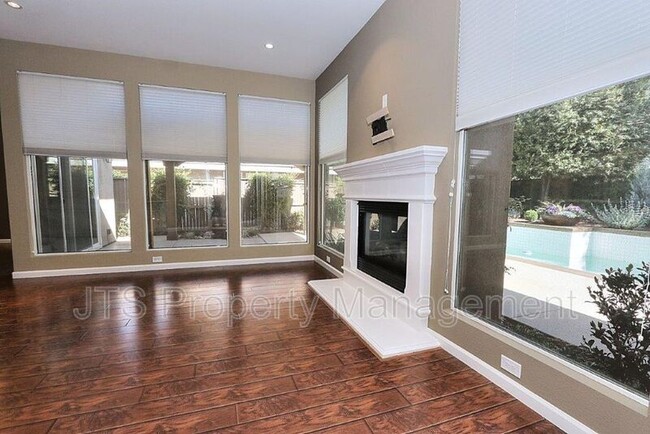 Building Photo - 4107 Ironwood Dr