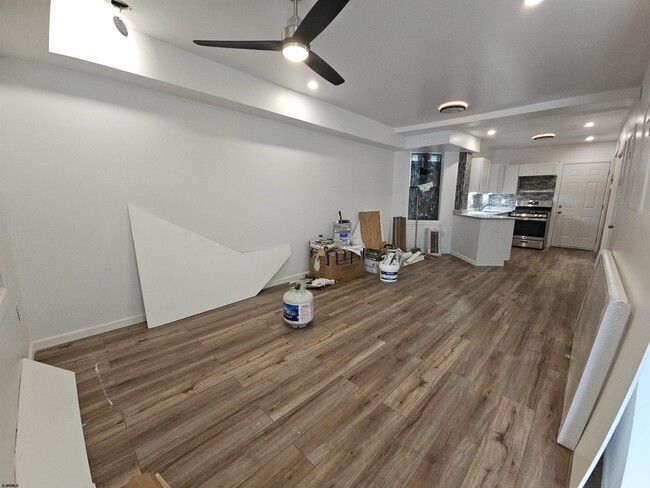 Building Photo - 902 Keener Ave