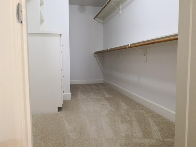 Building Photo - 2710 Hullsmith Dr