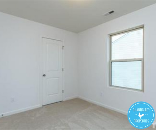 Building Photo - 7 Belhaven Dr