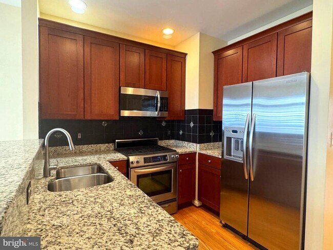 Building Photo - 136 Cameron Station Blvd