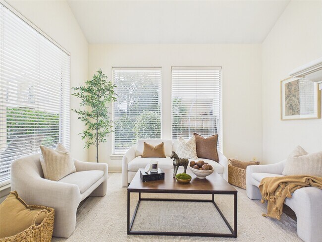 Building Photo - 403 Harborside Way