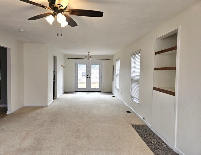 Building Photo - Ocean View East