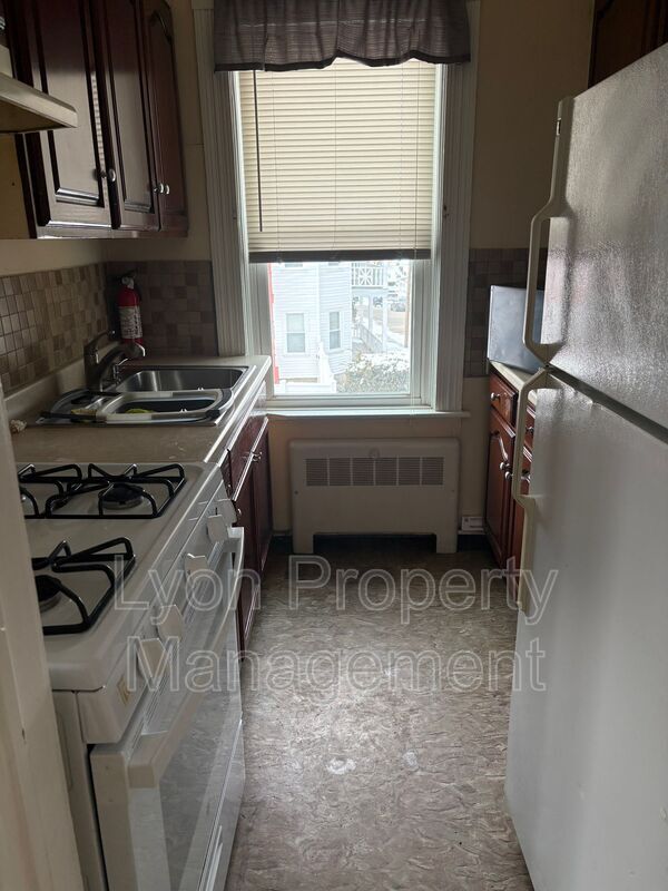 Building Photo - 1134 Social St