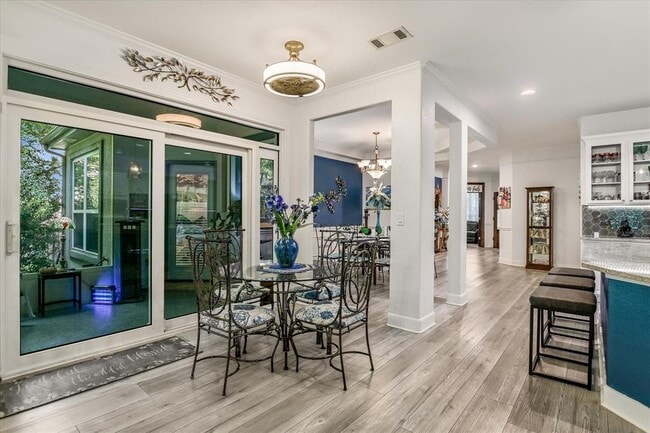 Building Photo - 902 Rio Grande Loop