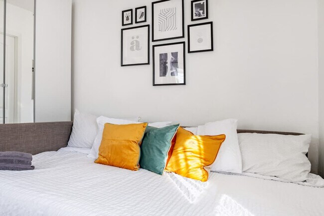 Building Photo - 39-39 55th St