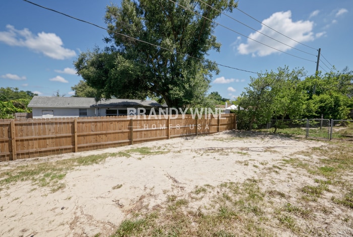 Building Photo - 7804 Topay Ln