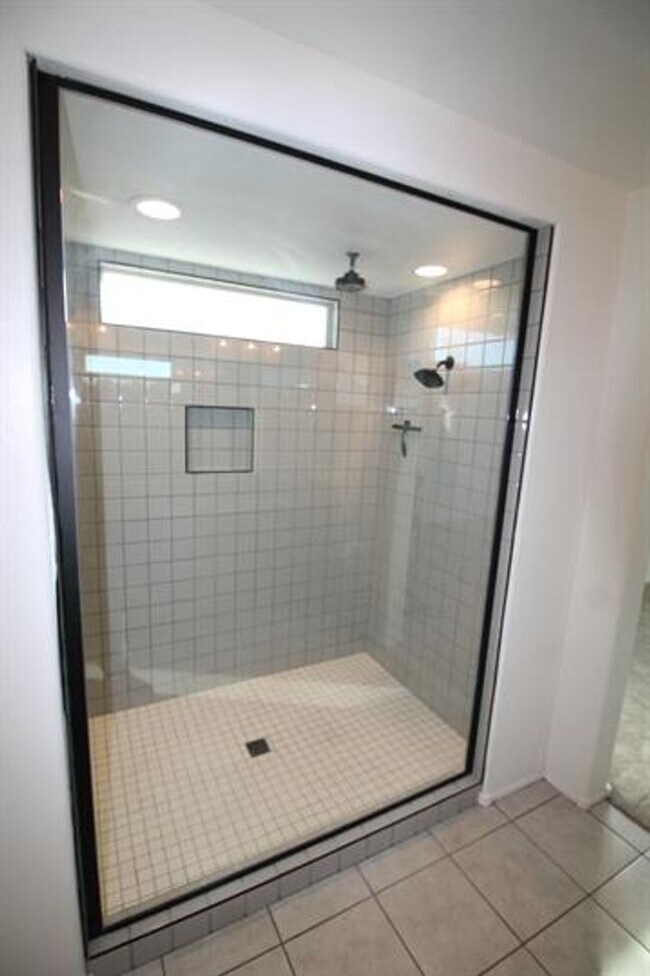 Building Photo - STUNNING 4-Bedroom + Den Home in Gladden Farms!!!!! SOLAR PANELS!!!