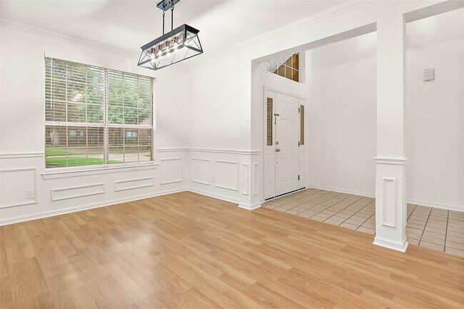 Building Photo - 8 Greentwig Pl