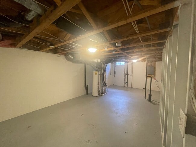 Building Photo - 1797 Bennigan Dr