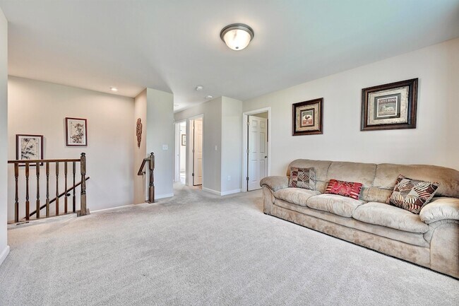 Building Photo - 19 Mel Lawn Dr