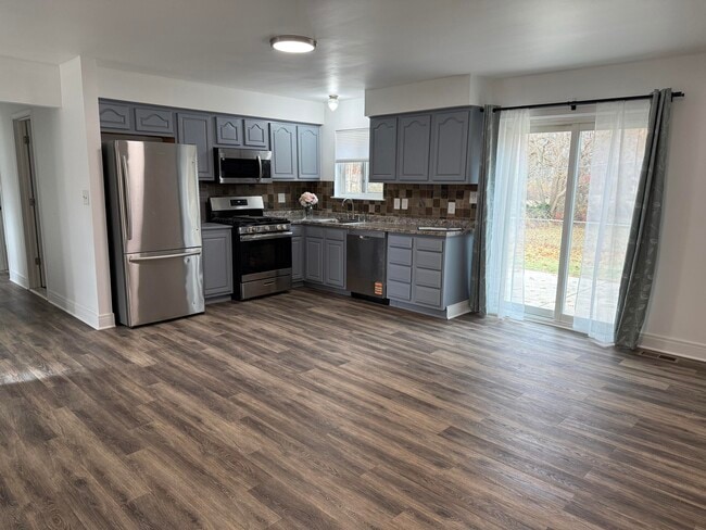 Building Photo - 12757 De Cook Dr