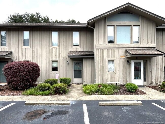 Primary Photo - 940 Linden Rd