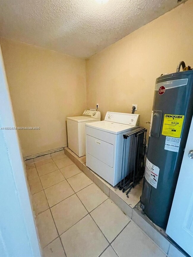 Building Photo - 28120 SW 141st Pl