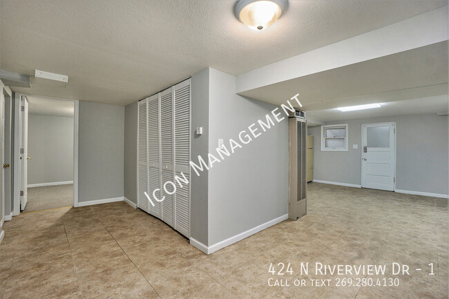 Building Photo - Spacious 1 bed in Parchment