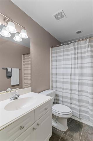 Building Photo - 2 Shields Ct