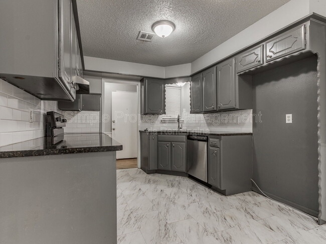 Building Photo - 7505 NW 29th St