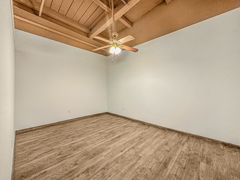 Building Photo - 3554 Sepviva St