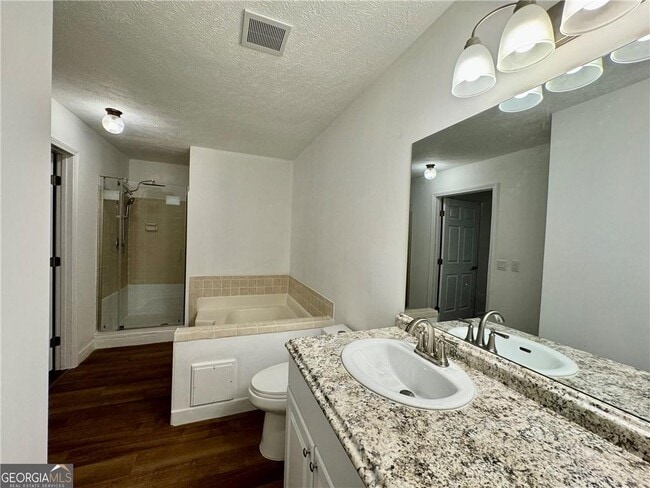 Building Photo - 3945 Peninsula Ct