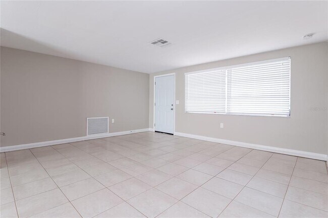 Building Photo - 4740 Durney St
