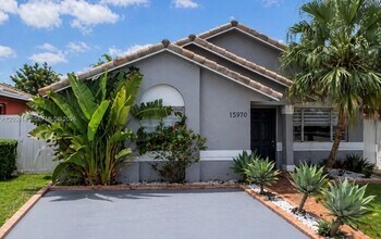 Building Photo - 15970 SW 81st Terrace