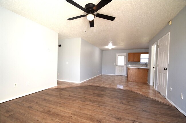 Building Photo - 12 Burnett Cir