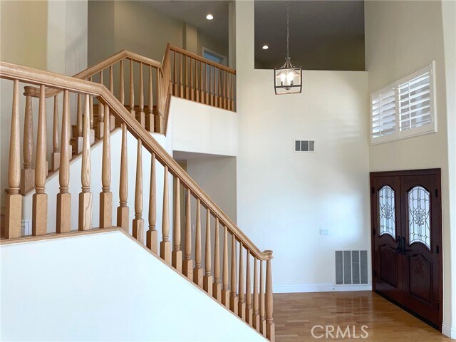 Building Photo - 27 High Bluff